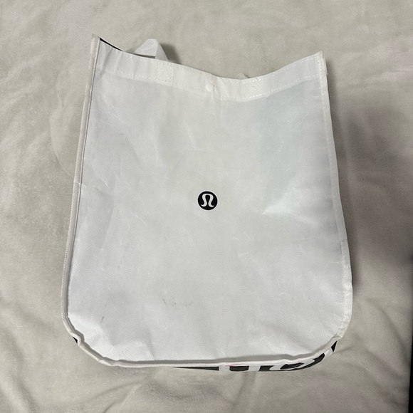 Lululemon ALIGN leggings Plus reusable Tote - Picture 5 of 6